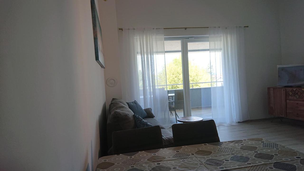 Irena Apartment Cres Exterior foto