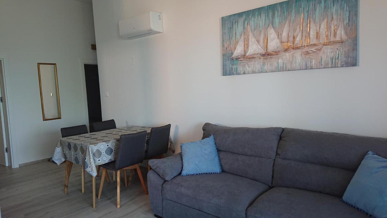 Irena Apartment Cres Exterior foto