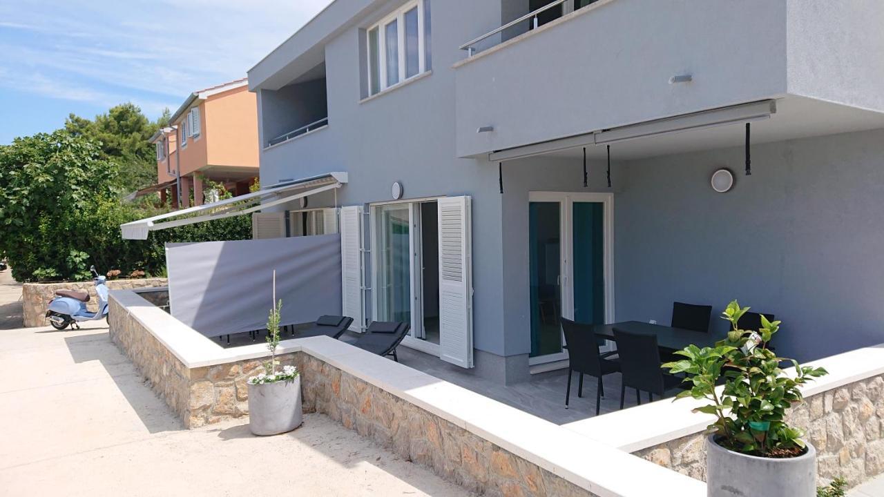 Irena Apartment Cres Exterior foto