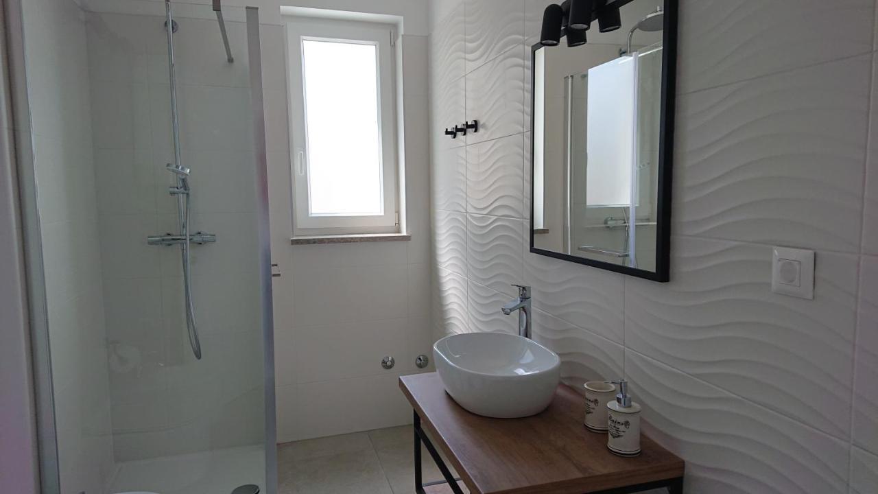Irena Apartment Cres Exterior foto