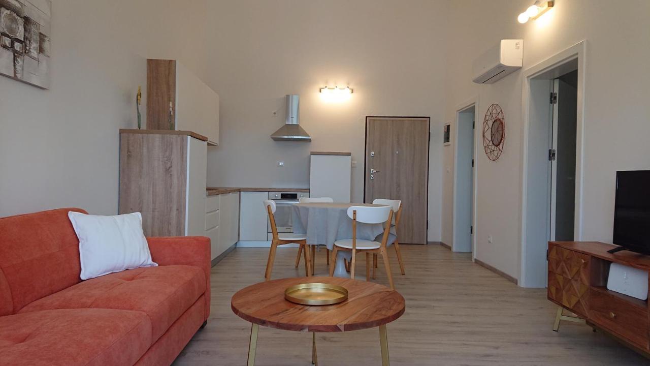 Irena Apartment Cres Exterior foto