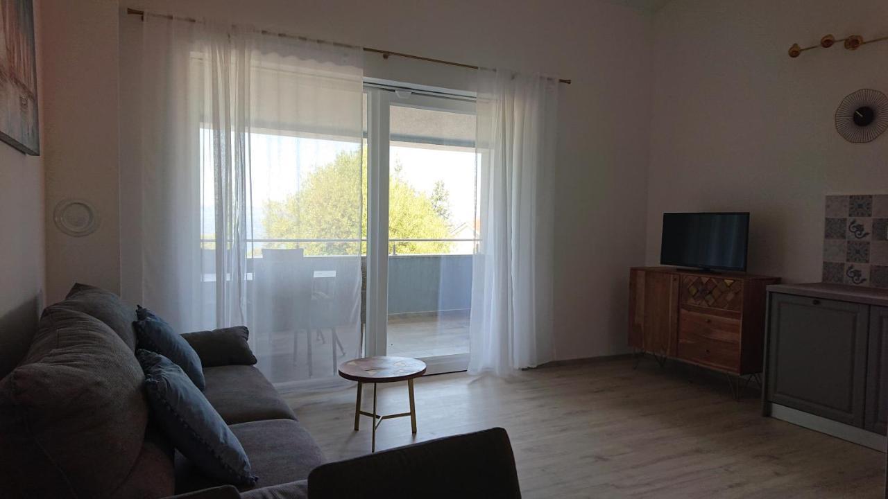 Irena Apartment Cres Exterior foto